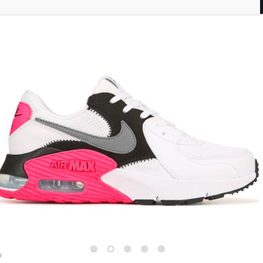 NIKE
Women's Air Max Excee Sneaker size 6.5